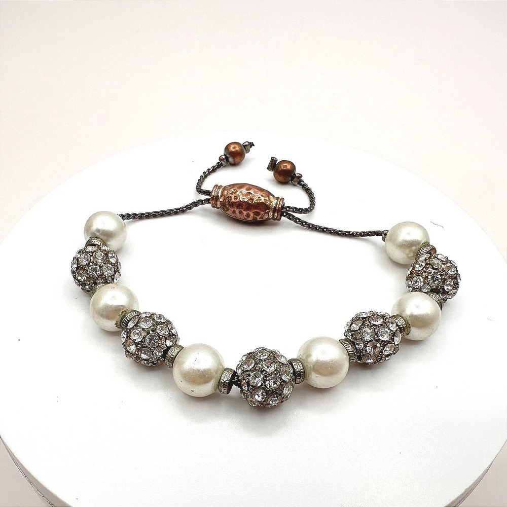 Vintage‎ 90s White Faux Pearl Rhinestone Ball Bracelet Women's Classic Jewelry